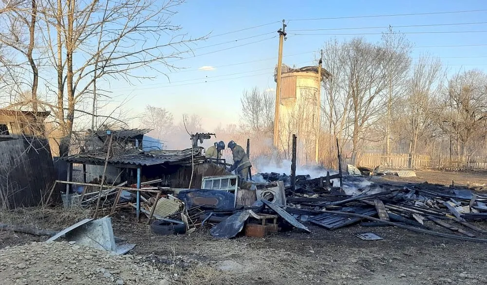 Предметы, похожие на артиллерийские боеприпасы, после пожара нашли в ЕАО