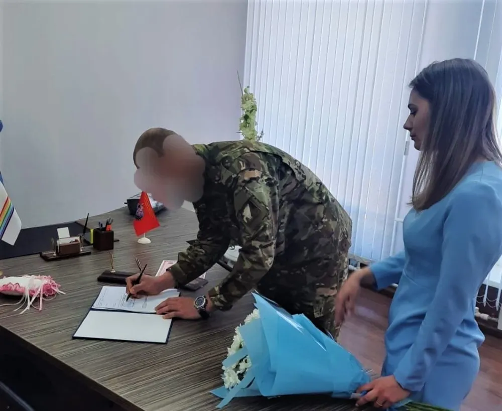 Сыграл свадьбу участник спецоперации, приехав на побывку домой, в ЕАО