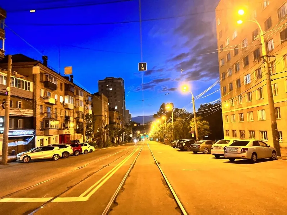 Угнал автомобиль премиум-класса и попал на нём в ДТП житель Хабаровска