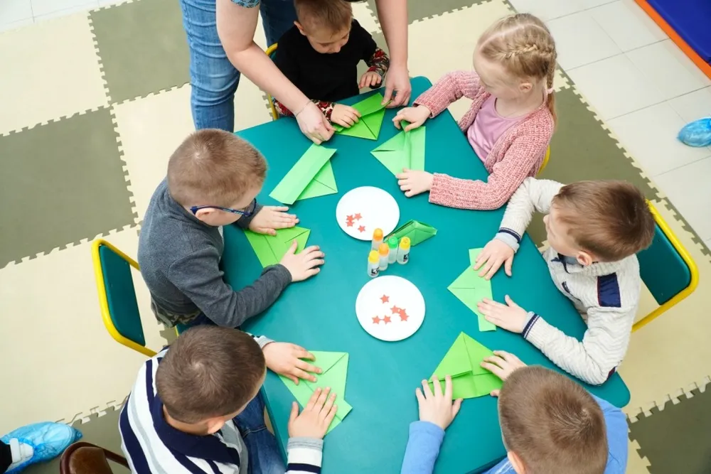 Бесплатно организовывают досуг детей из семей мобилизованных бизнесмены в Биробиджане