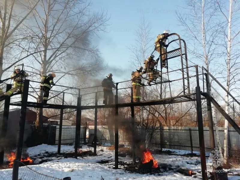 Своё 90-летие отметила газодымозащитная служба пожарной охраны