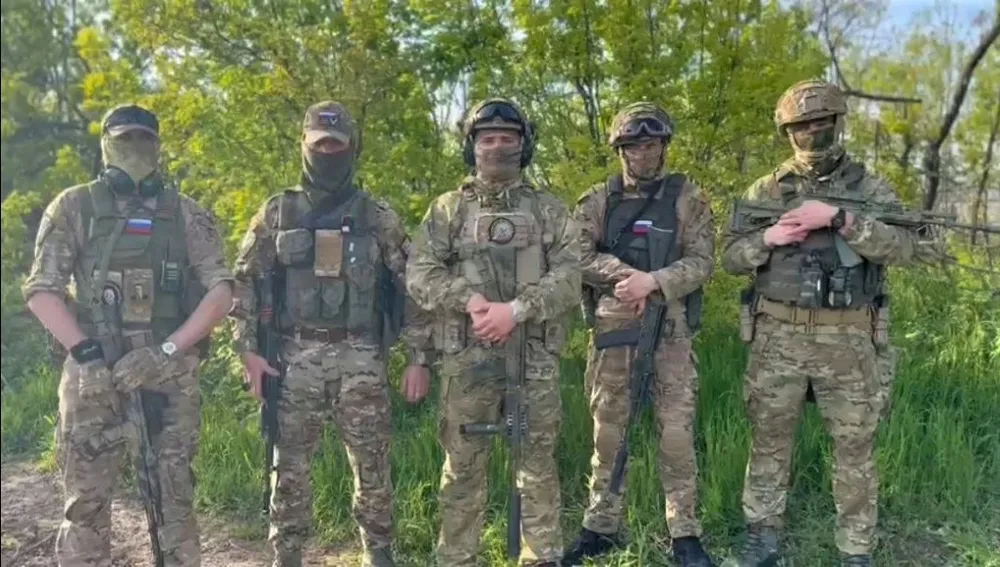 Из зоны спецоперации прислали видеопоздравление с Днём Победы военнослужащие ЕАО