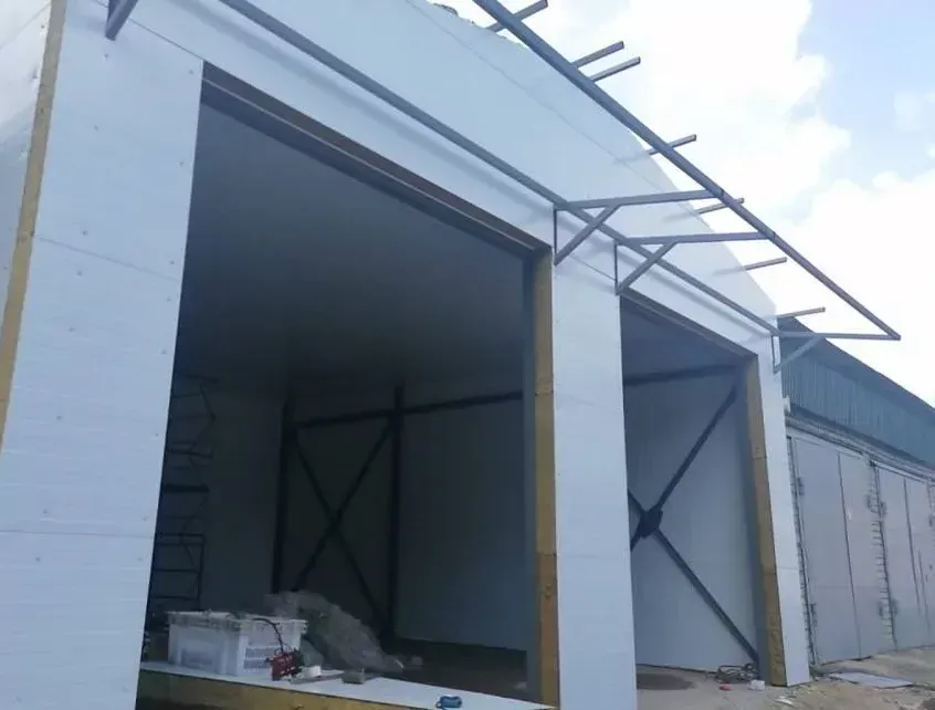 Завершается монтаж модульных гаражей для скорой помощи в ЕАО