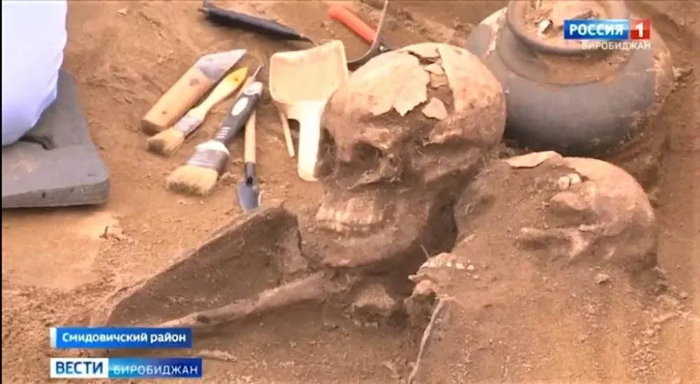 Тела древних мужчины и женщины обнаружили при прокладке нефтепровода в ЕАО