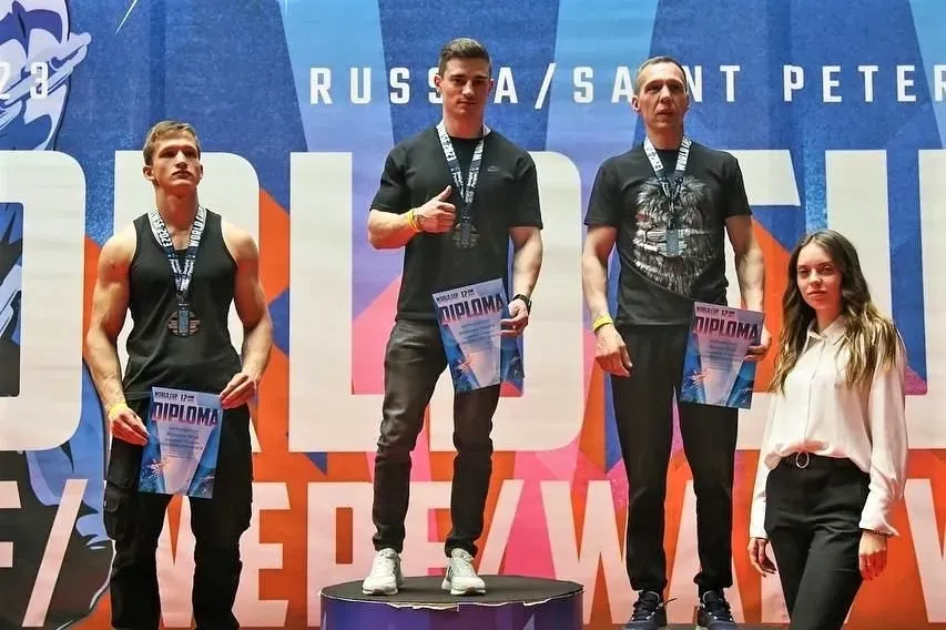 Приехал с победой из Санкт-Петербурга биробиджанец Никита Шаламов