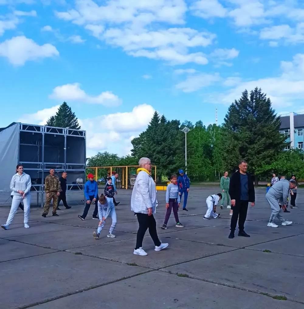 Начинать утро с зарядки всё лето могут биробиджанцы