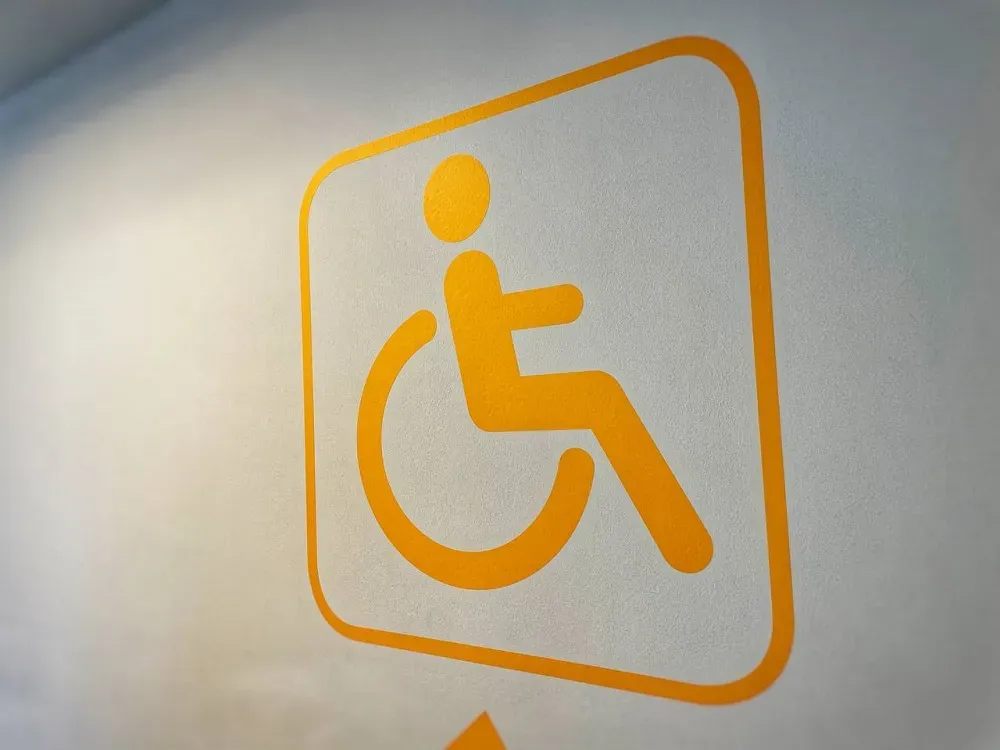 Запретили высаживать инвалидов-безбилетников из общественного транспорта в России