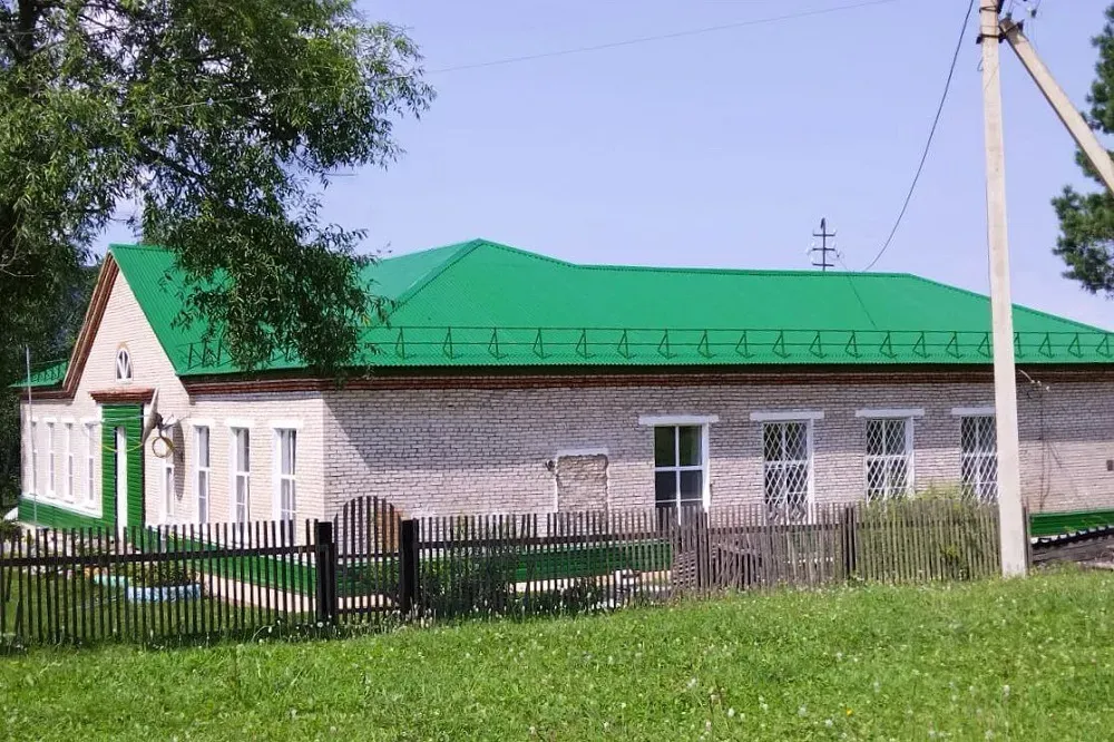 Обновили кровлю и внешний вид школы с. Радде в ЕАО