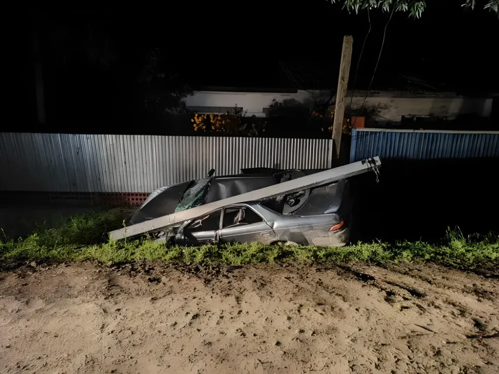 Влетел в ЛЭП и оказался в кювете пьяный лихач в ЕАО