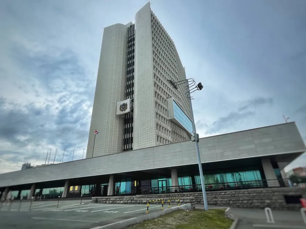 Правительство Амурской области сложило полномочия