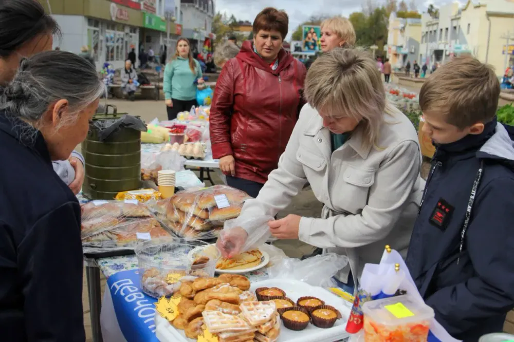 В Биробиджане прошла гуманитарная ярмарка в поддержку участникам СВО
