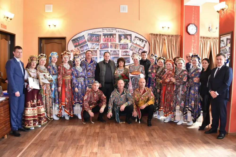 Один из лучших творческих коллективов России — Ростислав Гольдштейн