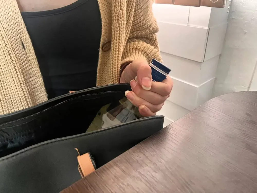 Попыталась подраться с сотрудниками правительства ЕАО пьяная биробиджанка