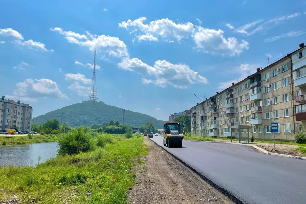 Формируют список ремонта дорог на следующий год в Биробиджане