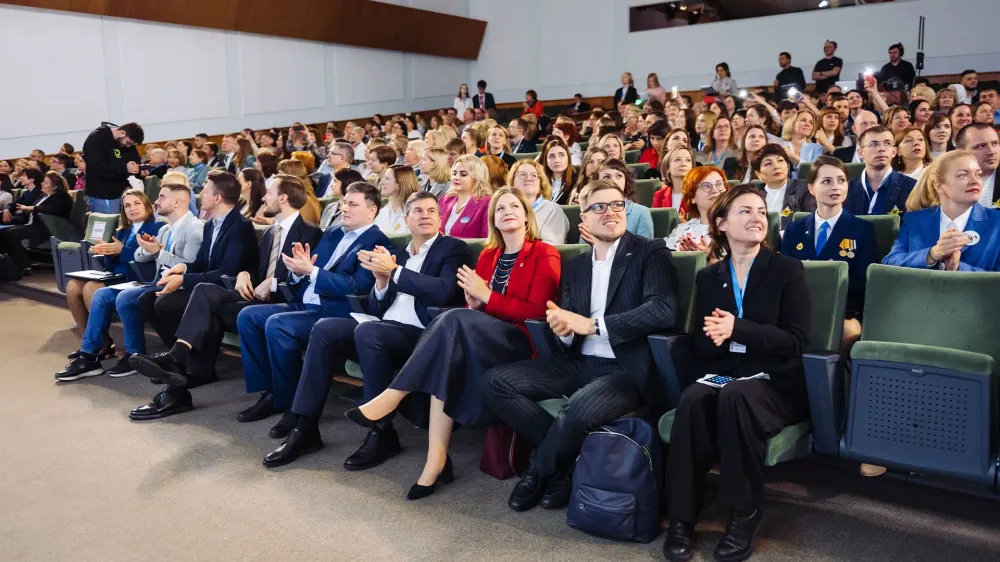 Три «флагмана образования» из ЕАО поборются в финале всероссийского конкурса педагогов