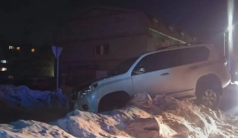 Пьяный водитель без прав устроил ДТП в центре Биробиджана