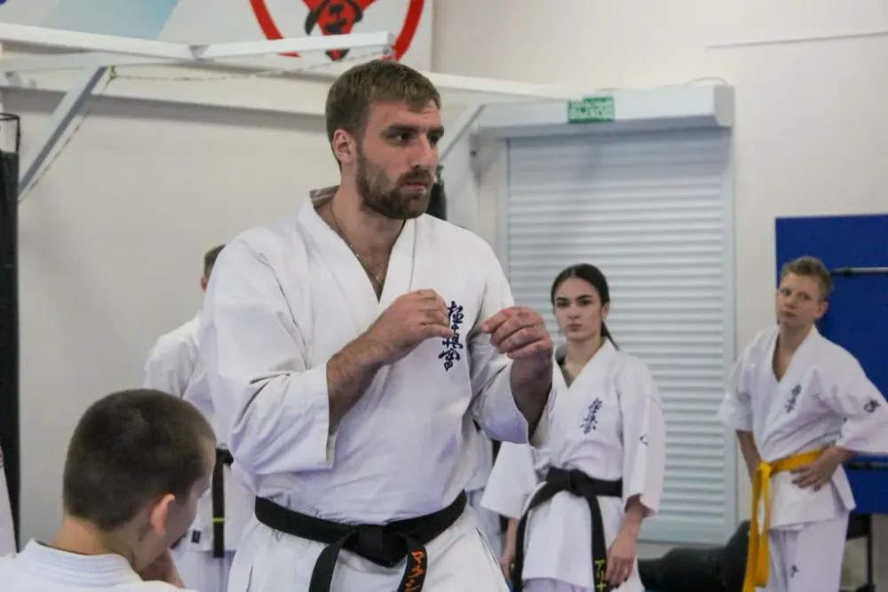 Чемпионская тренировка для каратистов прошла в Биробиджане