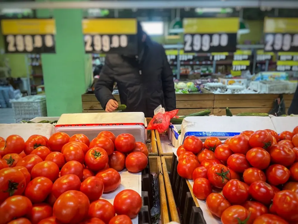 Подожгли и обокрали овощной павильон два серийных вора из Биробиджана