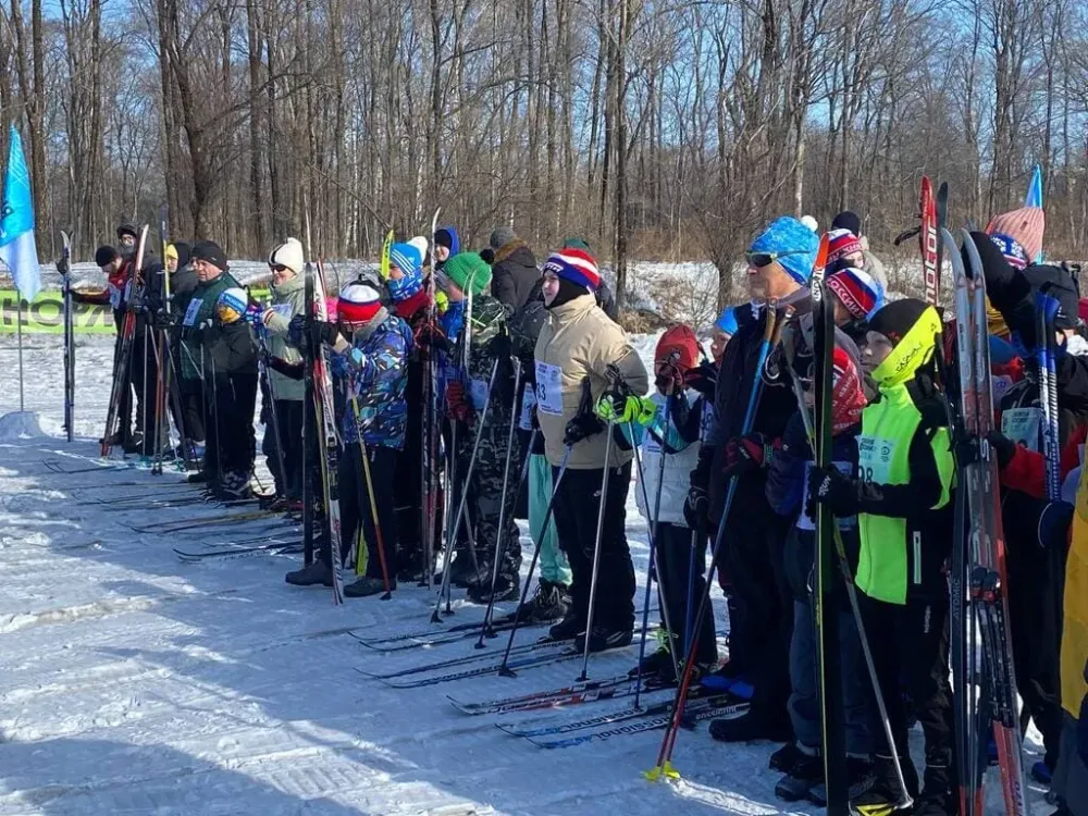 Более 300 человек прокатились по «Лыжне России» в Биробиджане