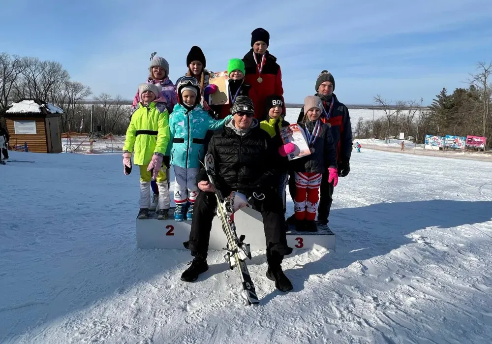 «Золото» с дальневосточных соревнований привезли лыжники из ЕАО