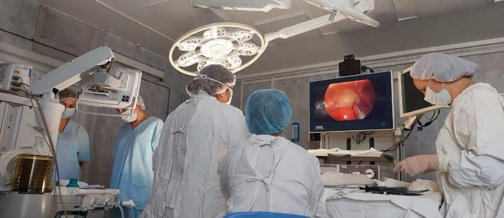 Спасли жизнь двум новорожденным из ЕАО хирурги Перинатального центра Хабаровска