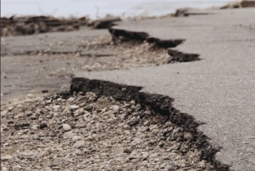 Небезопасным стал маршрут прогулок вдоль реки по набережной Биробиджана