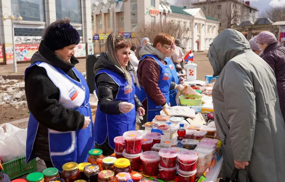 Ярмарка в поддержку участников СВО прошла в Биробиджане
