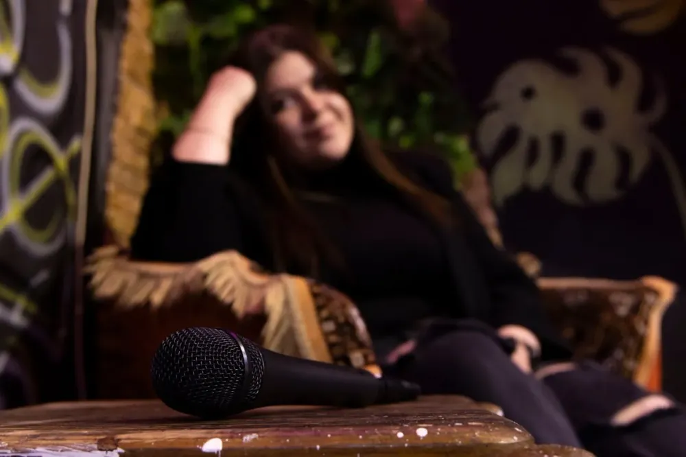 Прими участие в розыгрыше от LIVE DV и сходи в бар бесплатно