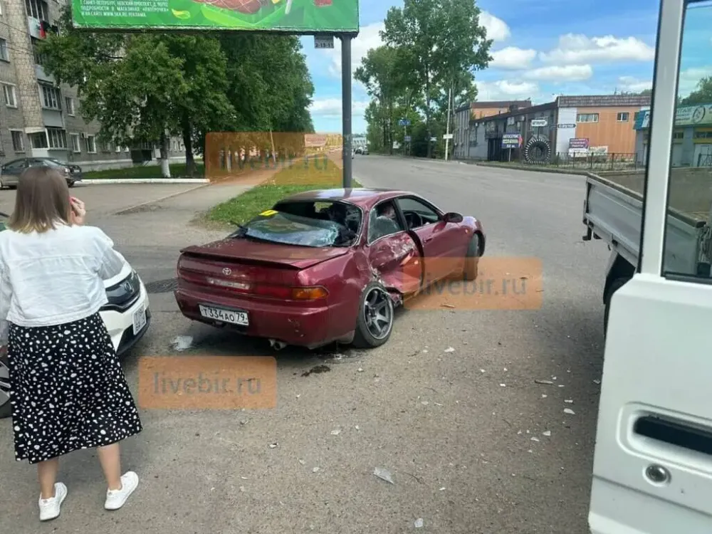 Тройное ДТП на въезде в Биробиджан