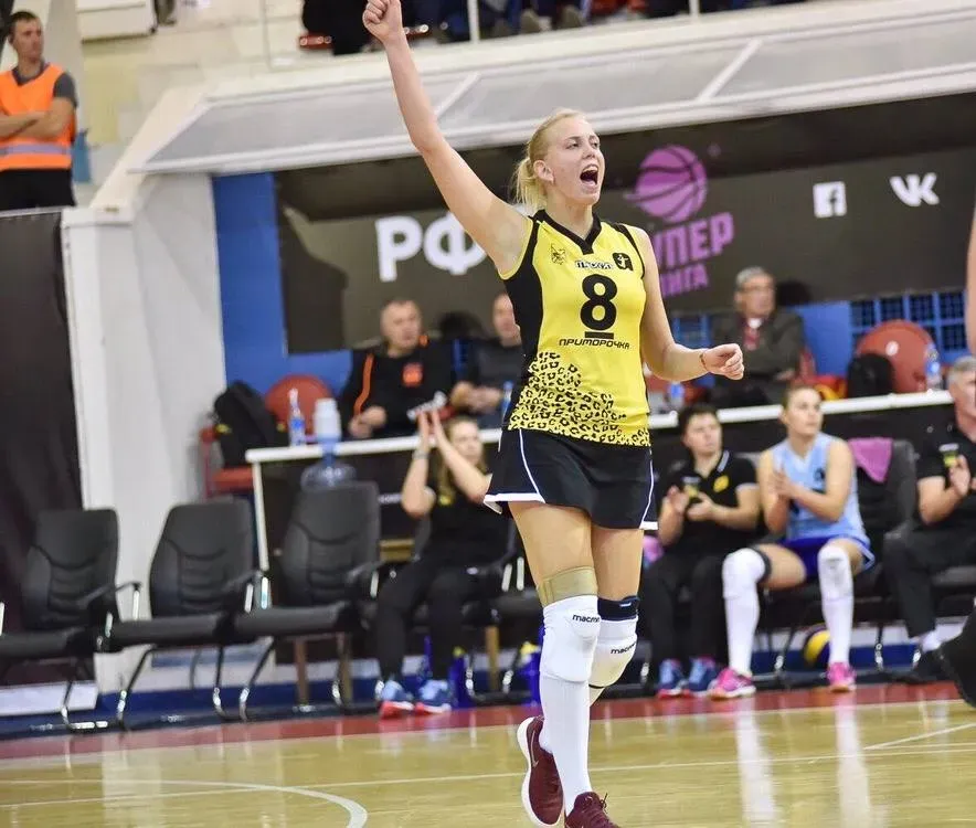 Одна из лучших волейболисток страны продлила контракт с хабаровским волейбольным клубом