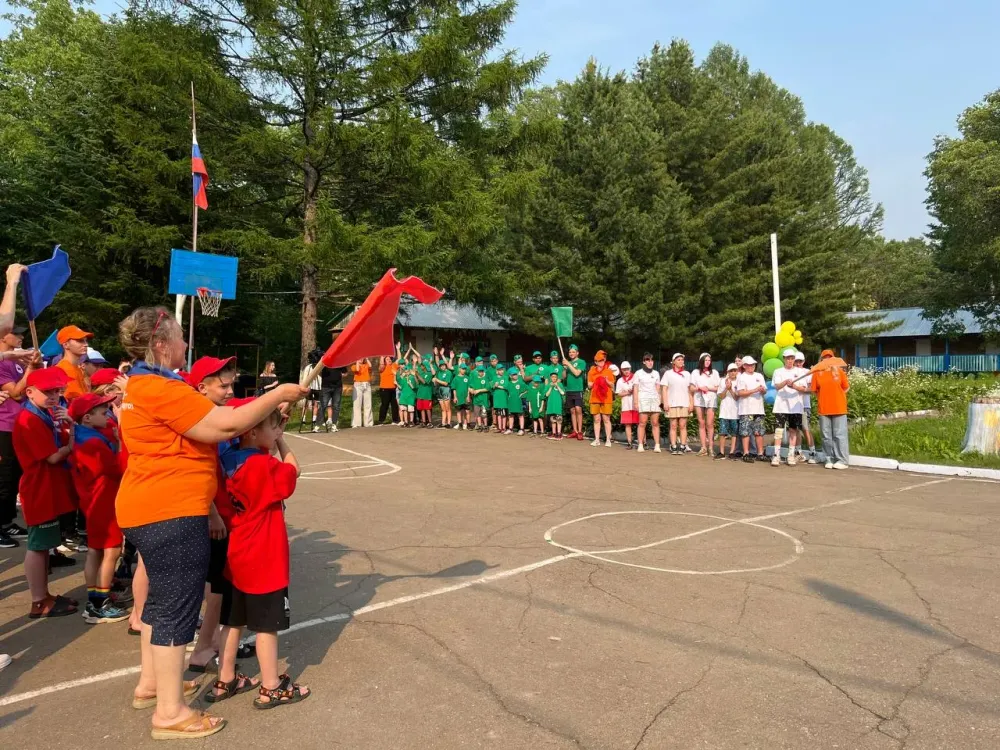«Готовы к творческим открытиям» около 100 воспитанников Детского дома в Биробиджане