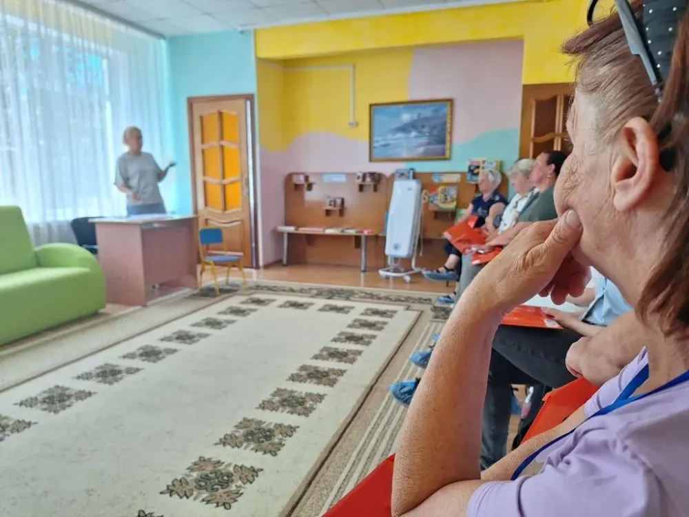 Замещающих родителей научили работать с трудными подростками в ЕАО