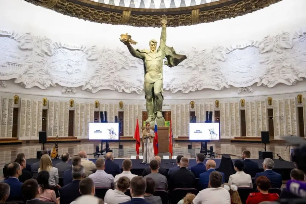 Книгу рассказов участников СВО презентовали в Москве