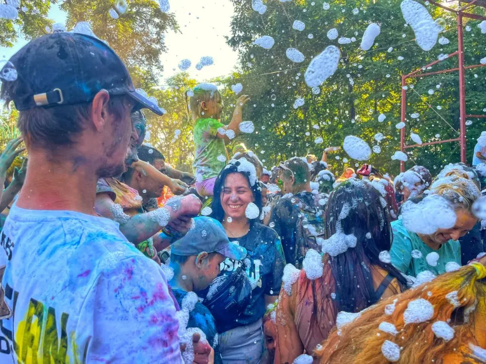 Пенная вечеринка, День географа, арбузная пати - мероприятия на выходных