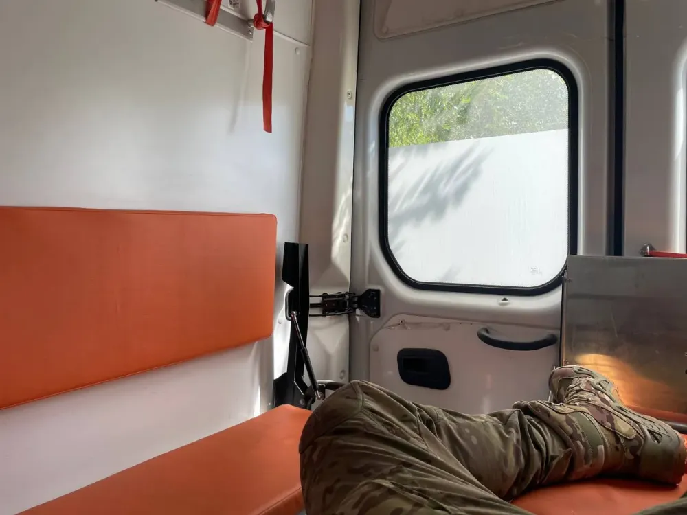 В больницу доставили пьяного виновника ночного ДТП в ЕАО