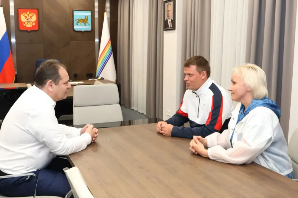 ЕАО посетил руководитель администрации главы ДНР Алексей Никоноров