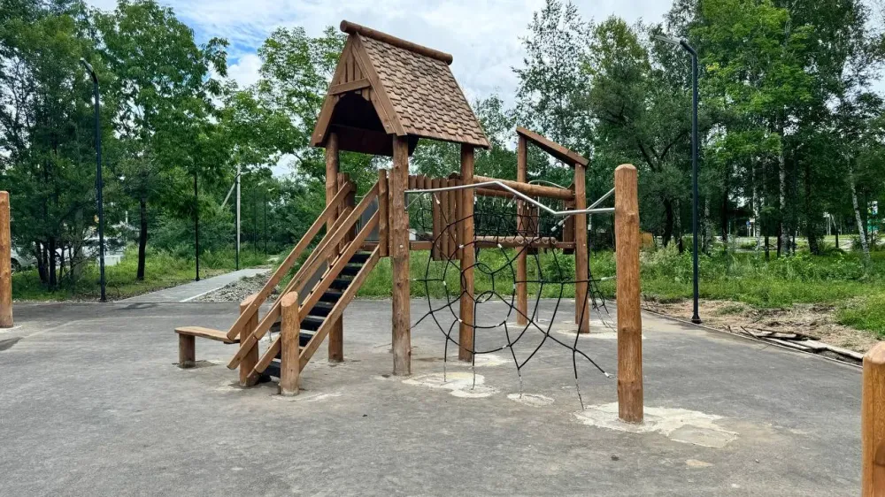 До конца августа построят новый сквер в Биробиджане