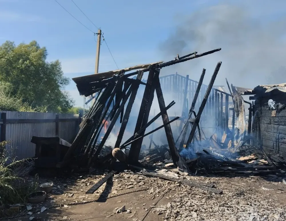 Склад с газовым баллоном загорелся в ЕАО