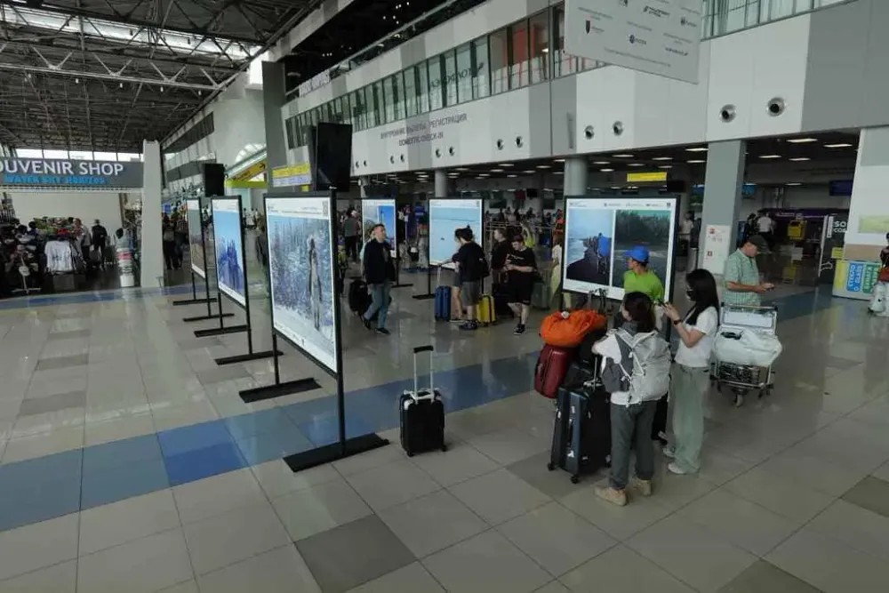 Более 50 тысяч человек смогли посмотреть фотовыставку «Дальний Восток – Земля приключений» в аэропорту Владивостока