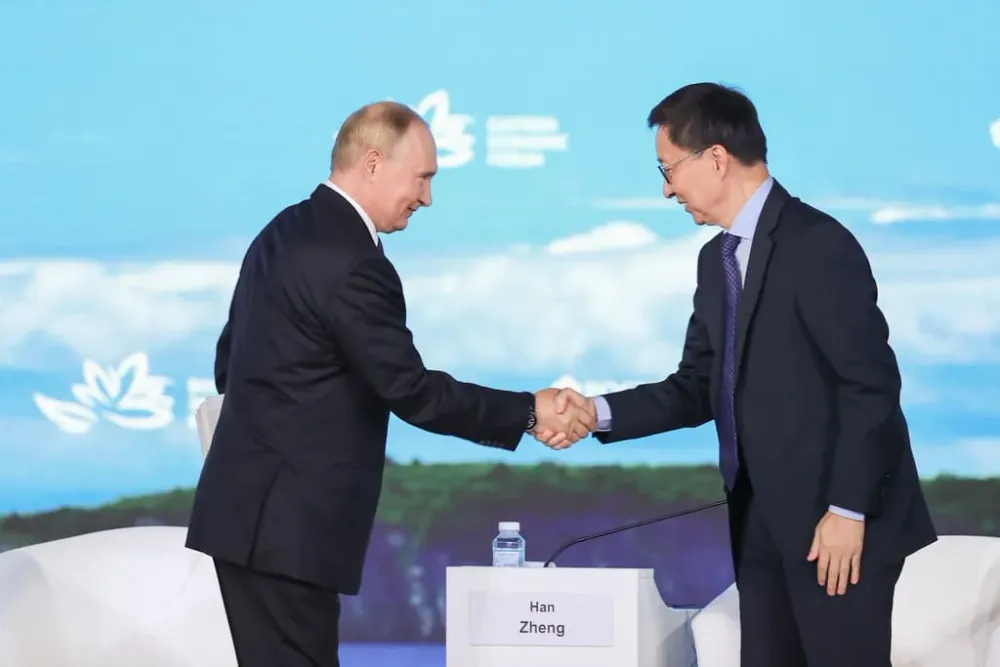 Соглашения на сумму 5,5 трлн рублей подписали на ВЭФ-2024