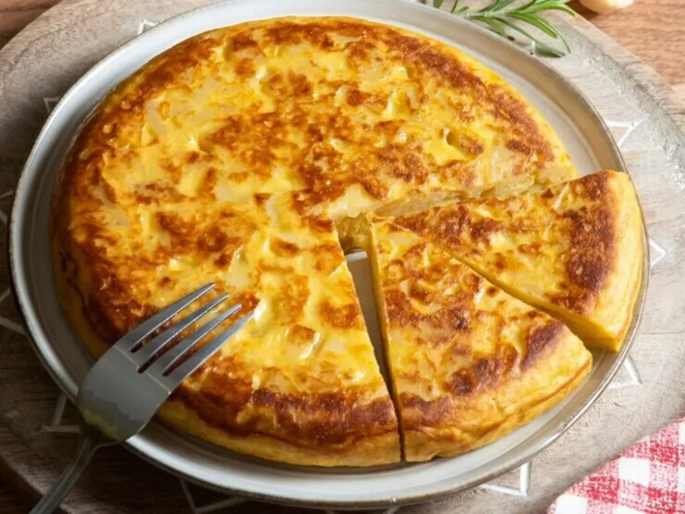 Заливной капустный пирог — рецепт быстрого угощения