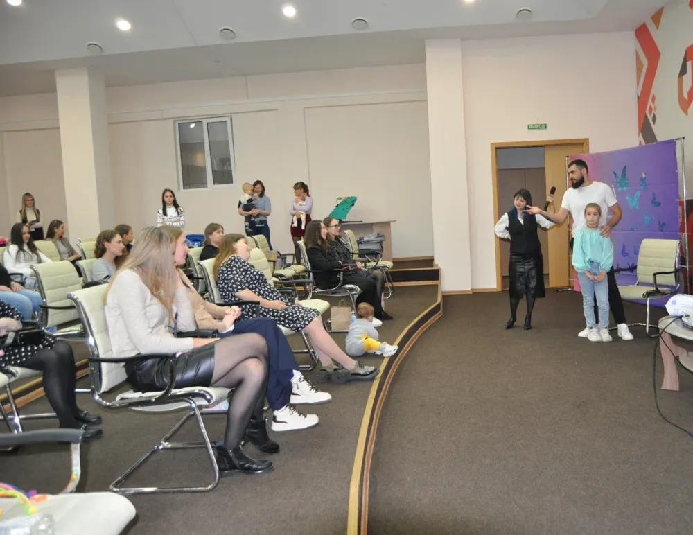 Навыки первой помощи ребенку освоили на девичнике молодые мамы в ЕАО