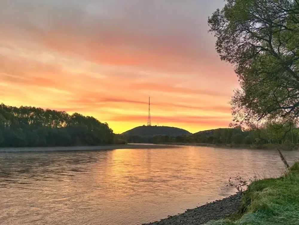 Ветреную, но тёплую погоду обещают синоптики в этот вторник в ЕАО