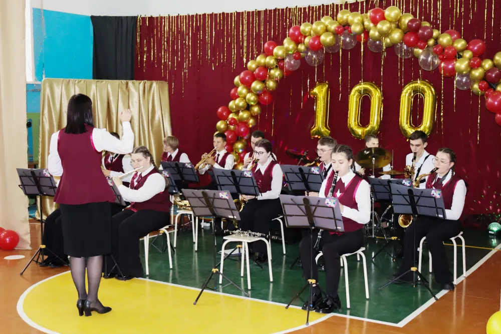 Отметила 100-летний юбилей школа в ЕАО