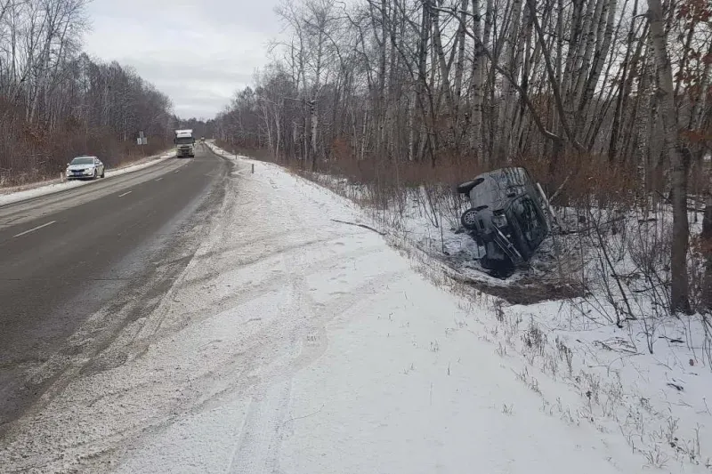 Бросил авто в кювете водитель в ЕАО