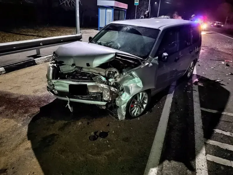 Жесткое тройное ДТП спровоцировал водитель на дороге в ЕАО