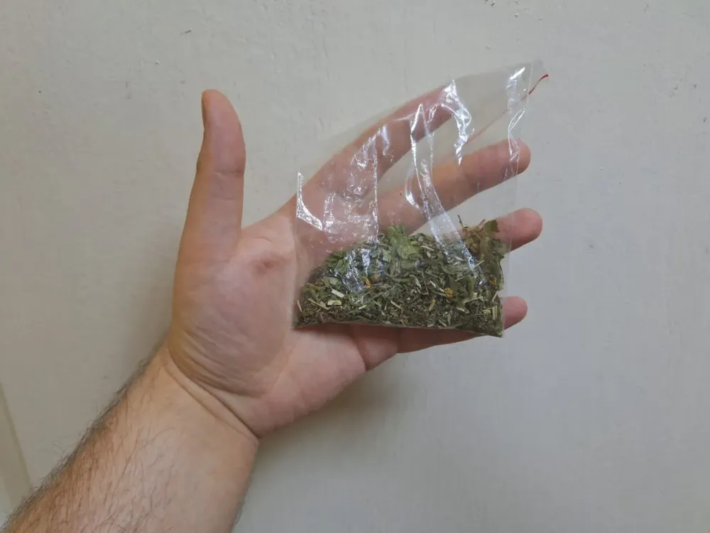 Странный пассажир: юношу с наркотиками задержали в биробиджанском такси