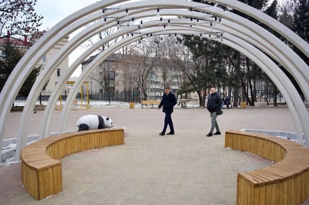 Подарок от города-побратима приняли в Биробиджане