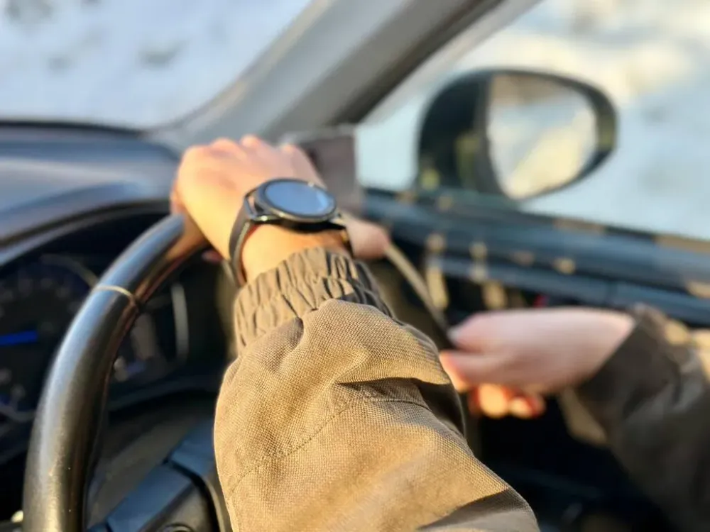 За перегонку авто получил административку водитель в Биробиджане