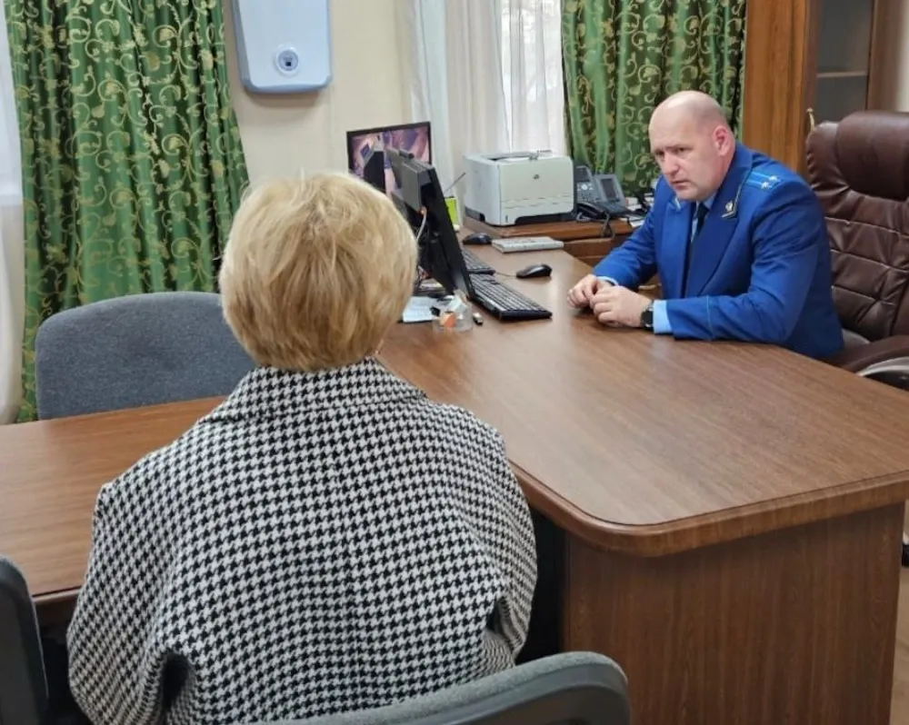 Уволили и не выплатили полный расчет: жительница ЕАО обратилась в прокуратуру